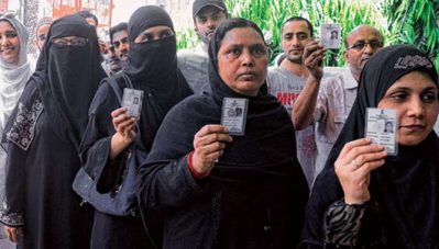 റംസാന്‍ പ്രമാണിച്ച് വോട്ടെടുപ്പ് കാലത്ത് അഞ്ചു മണിക്ക് ആരംഭിക്കുന്നതിന്റെ സാധ്യതകളെക്കുറിച്ച് അന്വേഷിക്കണം; തെരഞ്ഞെടുപ്പ് കമ്മീഷനോട് സുപ്രീം കോടതി