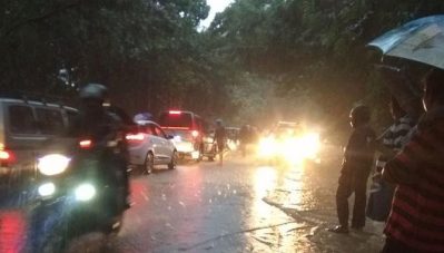 മഴ തകര്‍ത്ത പാതകള്‍; കോഴിക്കോട് സംസ്ഥാന-ദേശീയപാതകള്‍ക്ക് കനത്ത നാശം