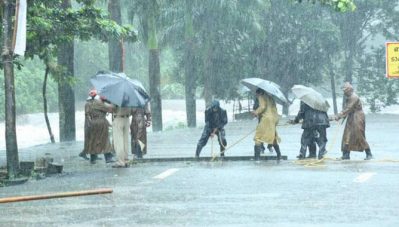 സംസ്ഥാനത്ത് വീണ്ടും മഴ കനക്കും; നാല് ജില്ലകളില്‍ ചൊവ്വാഴ്ച യെല്ലോ അലര്‍ട്ട്