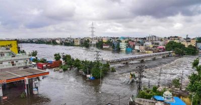 തെലങ്കാനയില്‍ കനത്തമഴയില്‍ 30 മരണം; ഹൈദരാബാദില്‍ മാത്രം 15 മരണം; കേരളത്തിലും ഇടിമിന്നലോട് കൂടിയ മഴയ്ക്ക് സാധ്യത