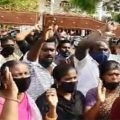 വേദാന്തയുടെ ഓക്‌സിജന്‍ വേണ്ട; കമ്പനി ഉദ്യോഗസ്ഥരെ നാട്ടുകാര്‍ ഓടിച്ചു; തമിഴ്‌നാട്ടില്‍ കളക്ടര്‍ വിളിച്ച യോഗത്തില്‍ പ്രതിഷേധം