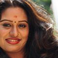 ശ്വാസം കിട്ടാതായപ്പോള്‍ മുറിയില്‍ ആരും ഉണ്ടായിരുന്നില്ല, മരണത്തെ മുന്നില്‍ക്കണ്ടു, രണ്ട് ലക്ഷം രൂപ 'അമ്മ' തന്നു; അനുഭവം പറഞ്ഞ് ബീനാ ആന്റണി
