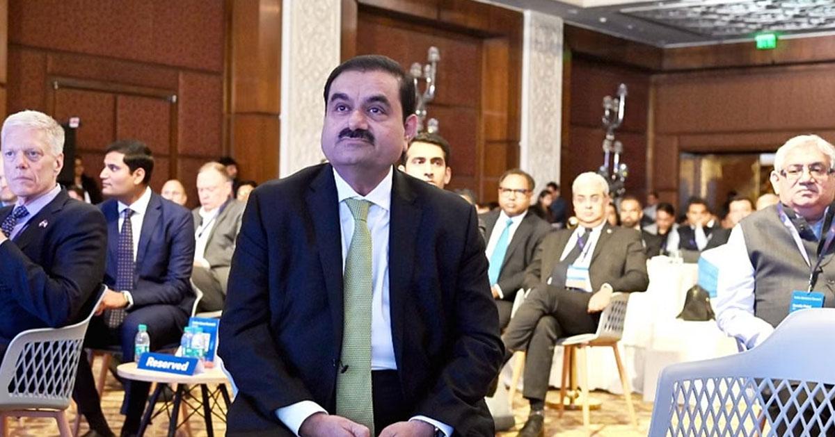 Adani shares also fell on Monday;  So far there has been a loss of five and a half lakh crores