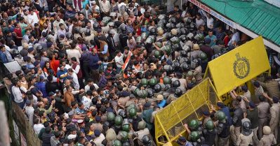 ഉത്തരകാശിയിൽ മസ്ജിദ് പൊളിക്കണമെന്ന് ആവശ്യപ്പെട്ട് ഹിന്ദു സംഘടനകൾ പ്രതിഷേധത്തിൽ