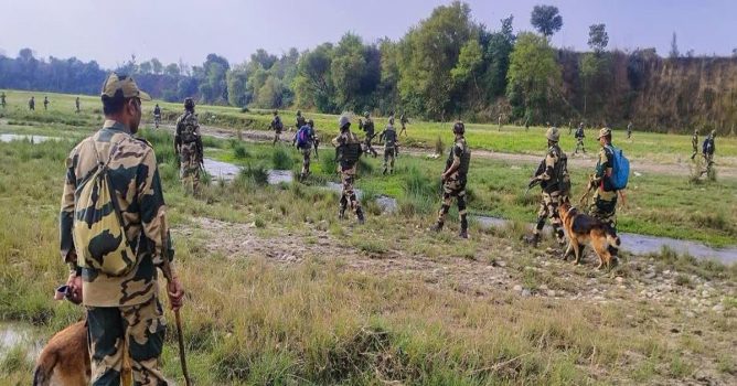 Exercise demonstration on May 7; Center directs to provide training including to students