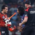 നോട്ടുബുക്ക് സെലിബ്രേഷനില്‍ കൊമ്പ് കോര്‍ത്ത് അഭിഷേകും ദിഗ്‌വേശും; 'പണി' കൊടുത്ത് ബി.സി.സി.ഐ