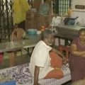 ആലപ്പുഴ ചക്കുളത്തുകാവില്‍ ദുരിതാശ്വാസ ക്യാമ്പില്‍ ഭക്ഷണം ലഭിക്കുന്നില്ലെന്ന് പരാതി; റിപ്പോര്‍ട്ട്