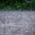 പെരുമ്പാവൂരില്‍ കനത്ത മഴയിലും കാറ്റിലും ലേബര്‍ ക്യാമ്പിലെ ഒരു തൊഴിലാളി മരിച്ചു
