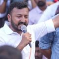 മുതിര്‍ന്ന കോണ്‍ഗ്രസ് നേതാക്കള്‍ പക്വത കാണിക്കണം; പുതിയ തലമുറ കാണിക്കുന്ന പക്വതയെങ്കിലും: രാഹുല്‍ മാങ്കൂട്ടത്തില്‍