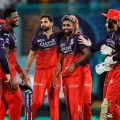 ക്രുണാലിനെ മറന്നു, ഭുവനേശ്വറിന് ന്യൂ ബോള്‍ നല്‍കിയില്ല; ബെംഗളൂരു നായകനെ വിമര്‍ശിച്ച് മുന്‍ താരം