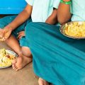 തൃശൂരില്‍ സ്‌കൂള്‍ വിദ്യാര്‍ത്ഥികള്‍ക്ക് ഭക്ഷ്യവിഷബാധയേറ്റു;  ചികിത്സ തേടിയത്‌ 50 ഓളം വിദ്യാര്‍ത്ഥികള്‍