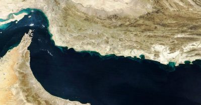 ഒരു രാജ്യം ഡോളറിനെ യുദ്ധ തന്ത്രമായി ഉപയോഗക്കുന്നതിതാദ്യം; യുവാന്‍ ഉപയോഗിച്ച് വ്യാപാരം നടത്തുന്ന കപ്പലുകളെ ഹോര്‍മുസിലൂടെ കടത്തിവിടാനൊരുങ്ങി ഇറാന്‍