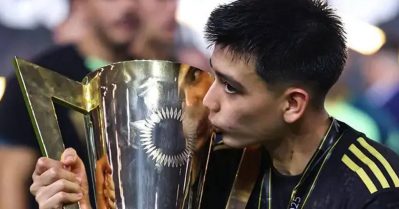 ലാ റോജയുടെ കുട്ടിപ്പടയാളിയെ വെട്ടി മെക്‌സിക്കന്‍ വണ്ടര്‍ കിഡ് മോറ