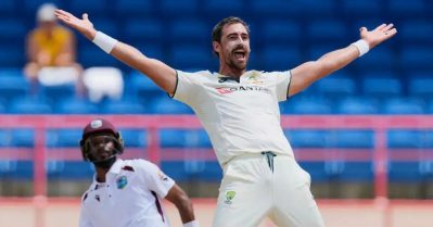 സ്റ്റാര്‍ക്കിന്റെ 'ട്രിപ്പിള്‍ സ്‌ട്രൈക്കില്‍' പിറന്നത് ചരിത്രം; കിടിലന്‍ റെക്കോഡ് തൂക്കി ഓസീസിന്റെ വജ്രായുധം!