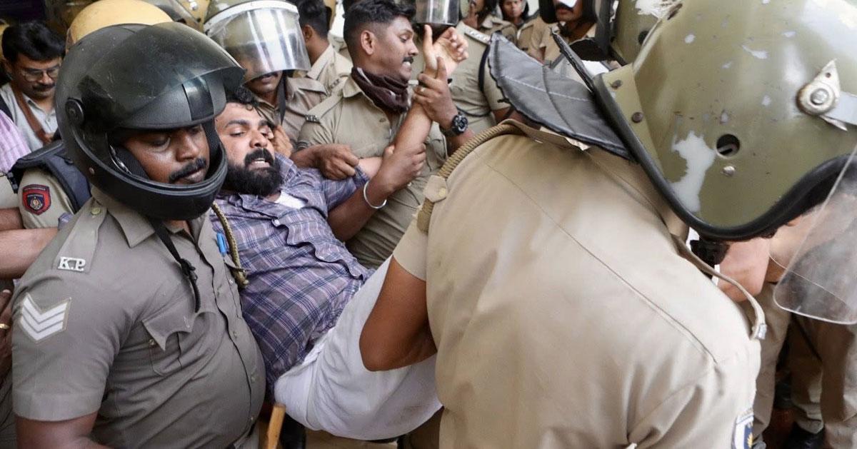 Case filed against SFI activists over Kerala University protest