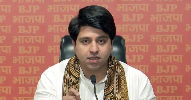 ഷെഹസാദ് പൂനവാല Shehzad Poonawalla