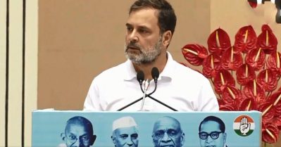 'ഞാന്‍ രാജാവല്ല, ആ സങ്കല്‍പ്പത്തോട് തന്നെ എതിര്‍പ്പ്' അണികളെ തിരുത്തി രാഹുല്‍ ഗാന്ധി