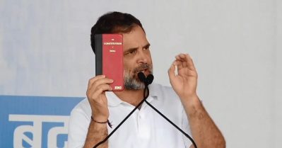 തെരഞ്ഞെടുപ്പിന് മുമ്പ് മോദി യോഗ ചെയ്യും; ശേഷം അദാനിയും അംബാനിയും ഡാന്‍സ് ചെയ്യും: രാഹുല്‍ ഗാന്ധി