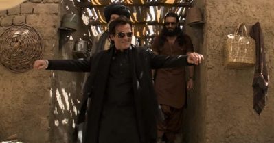 എജ്ജാതി സ്‌ക്രീന്‍ പ്രസന്‍സ്.... എവിടായിരുന്നു ഇത്രയും കാലം, രണ്‍വീറിനെപ്പോലും സൈഡാക്കിയ വില്ലനെ പുകഴ്ത്തി സിനിമാപേജുകള്‍