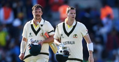 സ്മിത്തിനെ വെട്ടി 'തല'യുടെ വിളയാട്ടം; കങ്കാരുക്കളില്‍ കേമന്‍ ഇവന്‍ തന്നെ