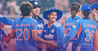 അഞ്ചില്‍ അഞ്ചും തൂക്കി; ലങ്കയെ ചാരമാക്കി ഇന്ത്യന്‍ പെണ്‍ പട!