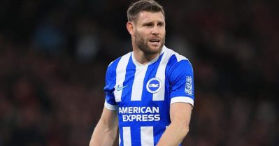 കോച്ചിനേക്കാള്‍ ഏഴ് വയസ് മൂപ്പ്, 24 വര്‍ഷം തുടര്‍ച്ചയായി ഇംഗ്ലീഷ് പ്രീമിയര്‍ ലീഗില്‍; ഇവന്‍ ചില്ലറക്കാരനല്ല