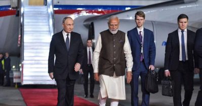 പുടിന്‍ ദല്‍ഹിയിലെത്തി; സ്വീകരിച്ച് പ്രധാനമന്ത്രി