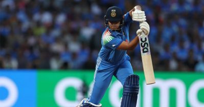 ലോകകപ്പ് ഫൈനലിലെ താരം; ഇപ്പോള്‍ നവംബറിലെയും