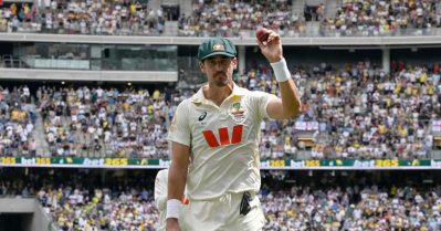 750ന്റെ നിറവില്‍ സ്റ്റാര്‍ക്ക്; ഇംഗ്ലണ്ടിനെ കറക്കി വീഴ്ത്തി ഇതിഹാസങ്ങള്‍ക്കൊപ്പം!