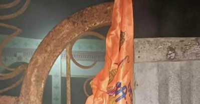 ത്രിപുരയില്‍ മസ്ജിദിന് തീയിടാന്‍ ഹിന്ദുത്വ വാദികളുടെ ശ്രമം; ഭീഷണിക്കത്തും ബജ്റംഗ്ദള്‍ കൊടിയും കണ്ടെത്തി