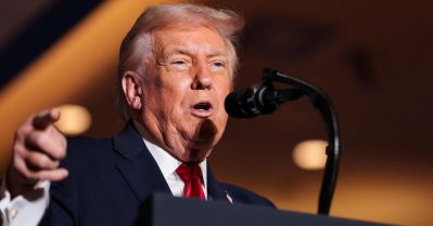 ട്രംപിന്റെ 50 % തീരുവ അവസാനിപ്പിക്കണം; പ്രമേയമവതരിപ്പിച്ച് യു.എസ് നിയമനിർമാതാക്കൾ