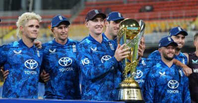 ജയിക്കാത്ത ഇന്ത്യയോട് വരെ ജയിച്ച് സ്വന്തമാക്കിയ നേട്ടമാണ് തകര്‍ന്നുവീണത്; ലങ്കയുടെ പല്ലും നഖവും പറിച്ച് ഇംഗ്ലണ്ട്