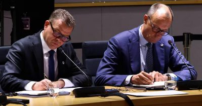 യു.എസുമായുള്ള വ്യാപാരകരാർ തിരികെ കൊണ്ടുവരാൻ യൂറോപ്യൻ യൂണിയൻ; ഭീഷണി ഉണ്ടായാൽ സ്വയം പ്രതിരോധിക്കും