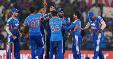 പാകിസ്ഥാനെ തകര്‍ത്തെറിഞ്ഞ കുതിപ്പ്; ഒറ്റ മത്സരത്തില്‍ ഇരട്ട നേട്ടവുമായി ഇന്ത്യ, ഇനി മൂന്നാം അങ്കം