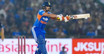 അഭിഷേകിനെ മലര്‍ത്തിയടിച്ച് കിഷന്‍; ബ്ലാക് ക്യാപ്‌സിനെ വിറപ്പിച്ച സിംഹാസനം ഇനി ഇവന് സ്വന്തം!