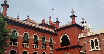 ലിവ് ഇന്‍ റിലേഷന്‍ പ്രണയ വിവാഹമായി കാണണം; സ്ത്രീകള്‍ക്ക് ഭാര്യ പദവി നല്‍കണം: മദ്രാസ് ഹൈക്കോടതി