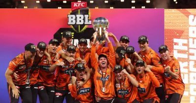 സ്‌കോര്‍ച്ചേഴ്സിന്റെ ആറാട്ട്; സിഡ്നി സിക്‌സസേഴ്‌സിന് തകര്‍ത്ത് ബി.ബി.എല്‍ കിരീടം