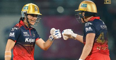 അടിയെന്ന് പറഞ്ഞാ നല്ല കിന്റലടി; യു.പിയെ ചാരമാക്കി സ്മൃതിയും കൂട്ടരും