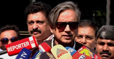 ഞാൻ പാർട്ടി ലൈൻ വിട്ടിട്ടില്ല; അഭിപ്രായങ്ങൾ മാധ്യമങ്ങൾ തെറ്റായി വ്യാഖ്യാനിക്കുന്നു: ശശി തരൂർ