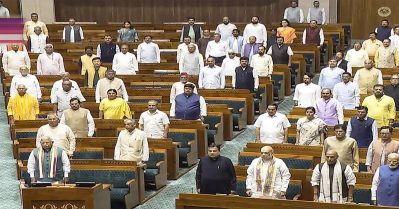 ജനഗണമനയ്ക്ക് പിന്നാലെ വന്ദേമാതരത്തിനും പ്രോട്ടോക്കോള്‍; ലംഘിച്ചാല്‍ പിഴ ; നീക്കവുമായി കേന്ദ്രം