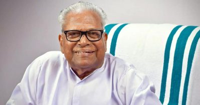 പുരസ്‌കാര നിറവിൽ; വി.എസ് അച്യുതാനന്ദന് പത്മവിഭൂഷൺ; മമ്മൂട്ടിക്കും വെള്ളാപ്പള്ളി നടേശനും പത്മഭൂഷൺ