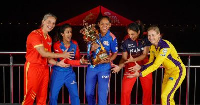 പിടിമുറുക്കി ബെംഗളൂരു; മുംബൈയില്‍ മുംബൈ പതറുന്നു