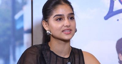 സ്‌കൂളില്‍ തല്ലിപ്പൊളി കുട്ടിയായിരുന്നോ എന്ന് അവതാരിക, ഏറെക്കുറെ അങ്ങനെയായിരുന്നുവെന്ന് അനശ്വര