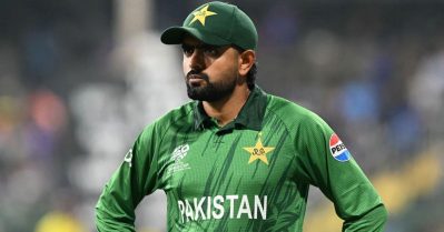 നാണംകെട്ട് മതിയായില്ലെ ബാബറെ... ലോകകപ്പിലും രക്ഷയില്ല!