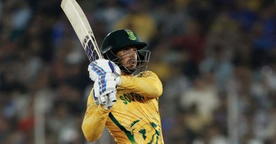 അടിച്ചത് വെറും 20 റണ്‍സ്; സ്വന്തമാക്കിയതോ സൂപ്പര്‍ മൈല്‍സ്റ്റോണും!