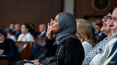 നിങ്ങൾ അമേരിക്കക്കാരെ കൊന്നു; ട്രംപിനെതിരെ ഡെമോക്രാറ്റ്അംഗം ഇല്‍ഹാന്‍ ഒമർ