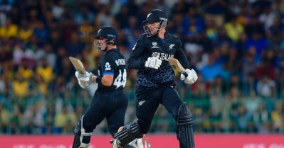 ഏഴാം വിക്കറ്റില്‍ 84; കിവീസിന് പുനര്‍ജീവന്‍ നല്‍കിയ കൂട്ടുകെട്ടില്‍ പിറന്നത് ചരിത്രം