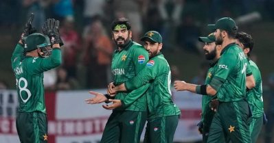 വേണ്ടത് കൂറ്റന്‍ ജയം; ജീവന്‍ മരണ പോരാട്ടത്തില്‍ പാകിസ്ഥാന് കടുപ്പമേറെ!