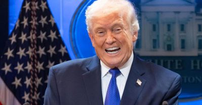 കോടതി വിധി അമേരിക്കന്‍ വിരുദ്ധം, പരിഹാസ്യം; ആഗോള തീരുവ 10 അല്ല 15 ശതമാനമാക്കുമെന്ന് ട്രംപ്