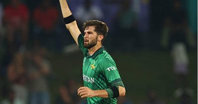 തുടക്കത്തില്‍ ഇംഗ്ലണ്ടിനെ വിറപ്പിച്ചു; തോല്‍വിയിലും തിളങ്ങി ഷഹീന്‍